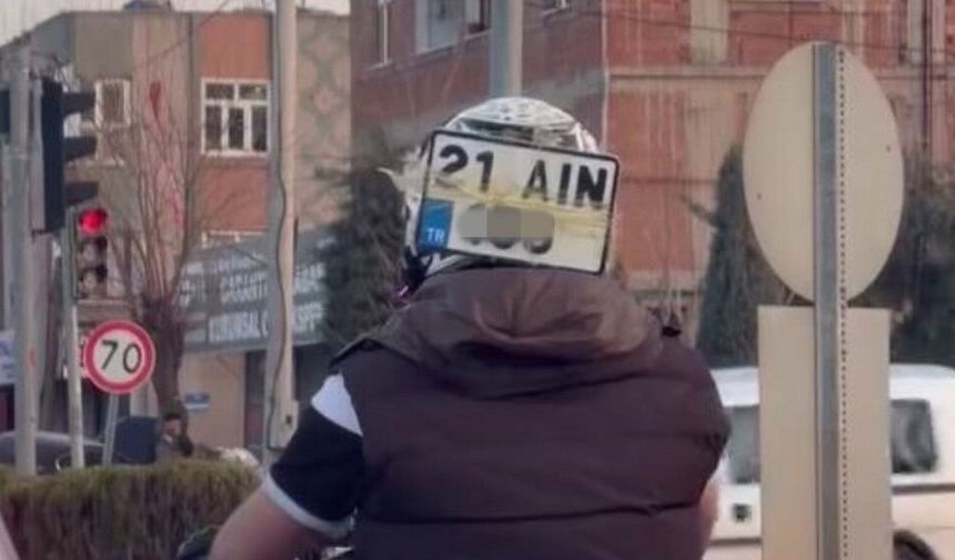 Ceza yememek için Diyarbakır trafiğinde görülmemiş plaka çözümü!