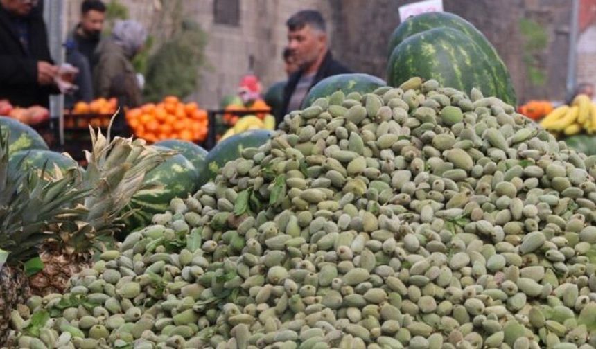 Diyarbakır'da baharın müjdecisi tezgahlarda: İşte fiyatı