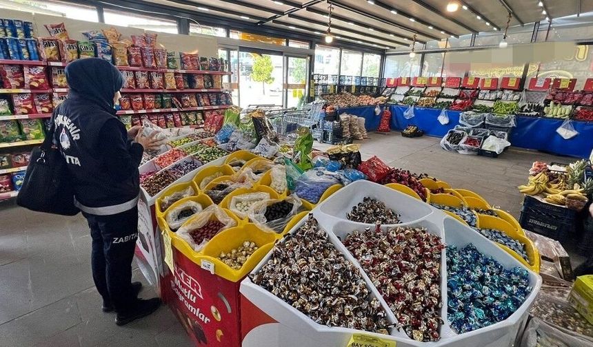 Diyarbakır'da tonlarca bozuk gıdaya el konuldu!
