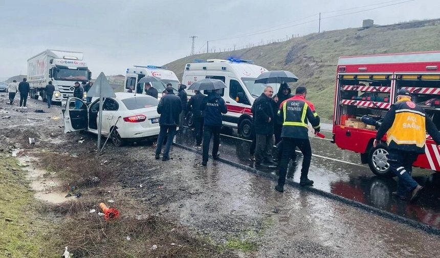 Diyarbakır karayolunda kaza: Ölü ve yaralılar var!