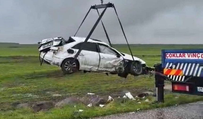 Diyarbakır’da yağmur kazaya neden oldu: Ağır yaralı var!