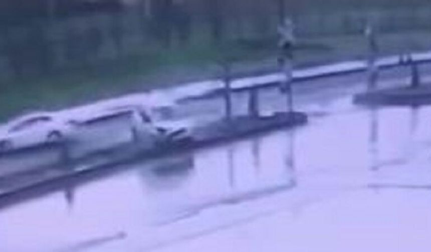 Diyarbakır’daki kaza kamerada: Yaralılar var!