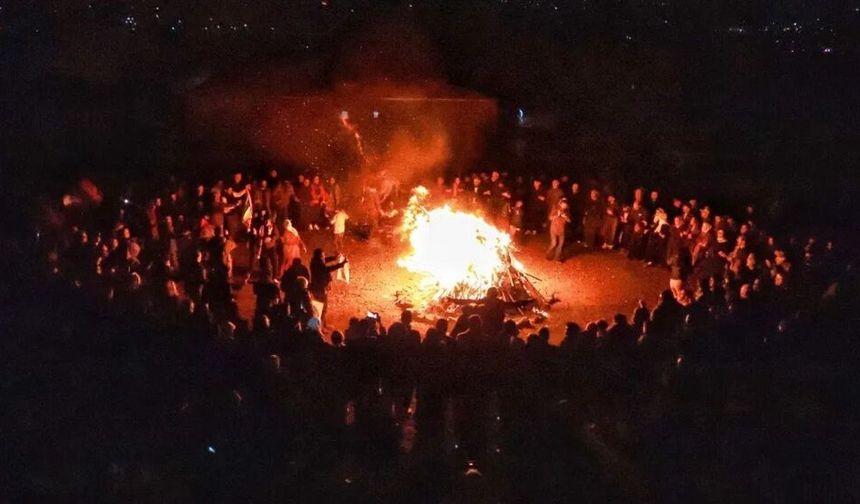 Karacadağ’da ilk kez Newroz kutlandı: Meşaleler yakıldı, halaylar çekildi