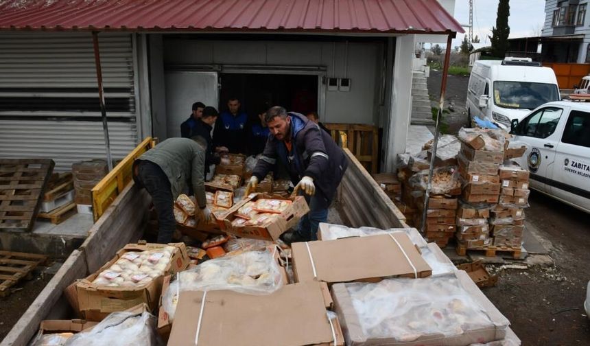 Siverek’te 50 ton bozuk tavuk eti ele geçirildi!