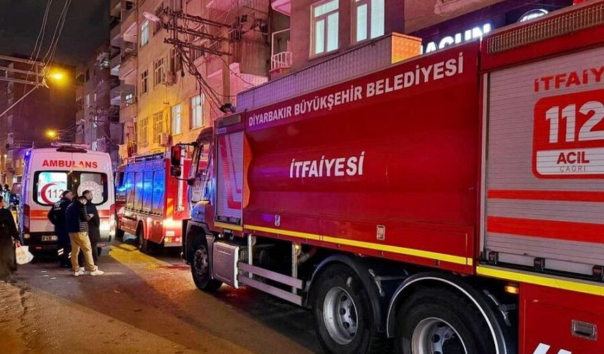 Diyarbakır’da bir ev ateşe verildi: Vahim iddia!