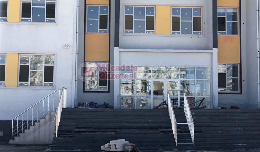 Diyarbakır’da eğitim yuvası olacaktı: Milyonluk yatırım hurdaya döndü!