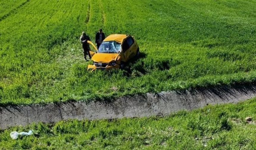 Diyarbakır’da taksi kaza yaptı: Çok sayıda yaralı var!