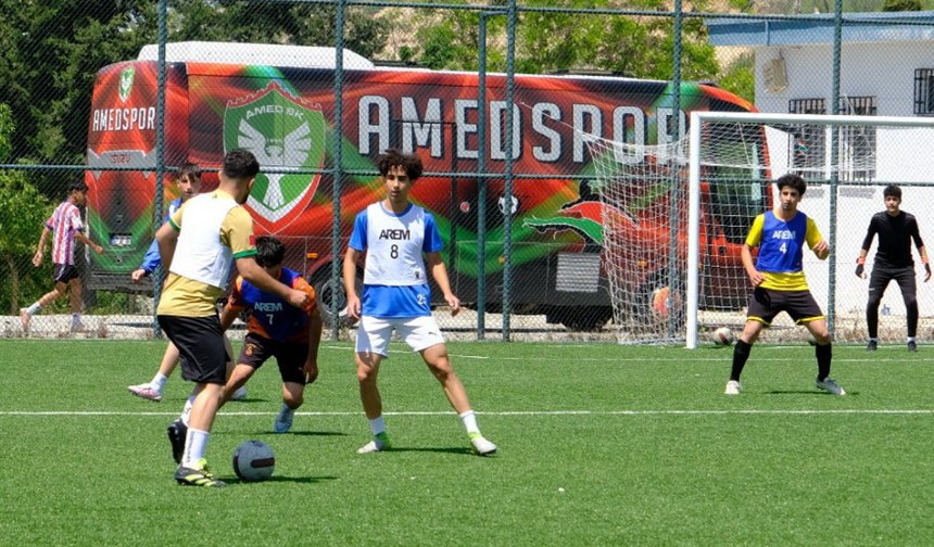 Adıyaman’da Amedspor için 400 genç ter döktü!