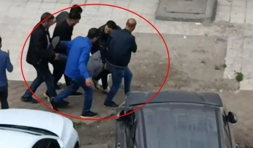 Diyarbakır’da akrabalar sokak ortasında çatıştı: Ölü ve yaralılar var!