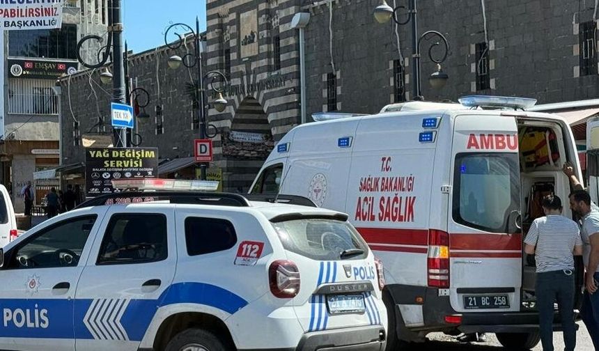 Diyarbakır’da alkol masasında arkadaşını silahla vurdu!