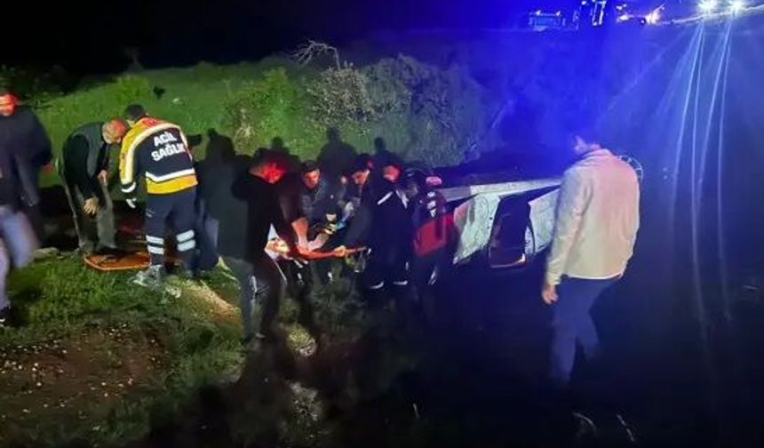 Diyarbakır'da cenazeye giderken ölümden döndüler! Yaralılar var
