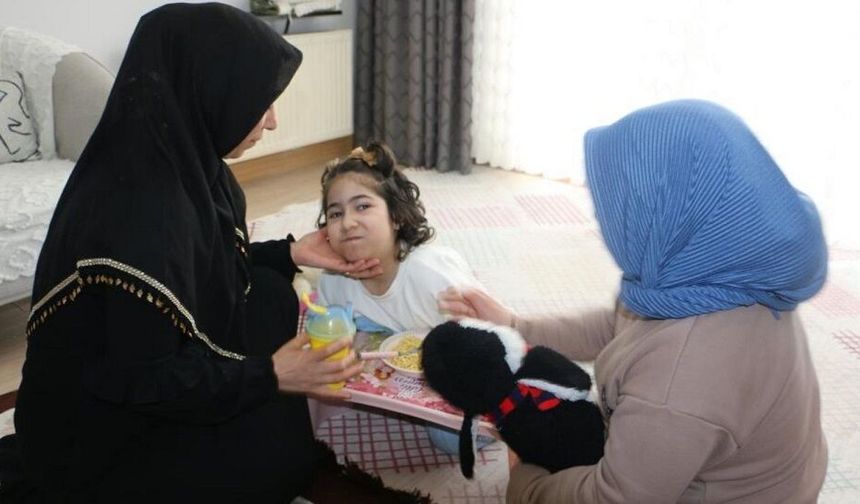 Diyarbakır'da hastane ihmali iddiası: İkizlerden biri engelli kaldı!
