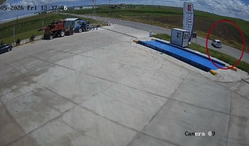 Diyarbakır'da otomobil takla attı: Ağır yaralı var!