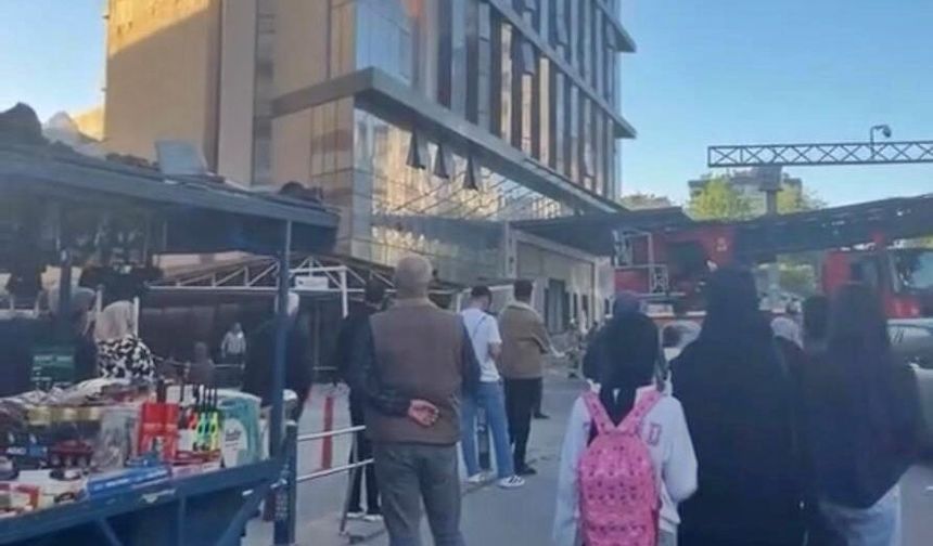 Diyarbakır'daki otel inşaatında yangın: Çok sayıda işçi etkilendi!