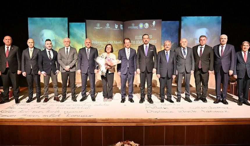 Ziya Gökalp memleketi Diyarbakır'da doğduğu topraklarda anıldı