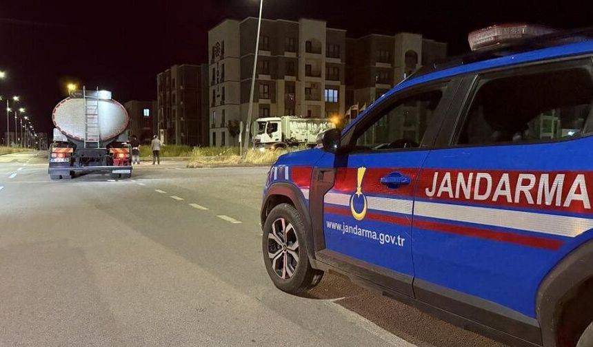 Diyarbakır’da belediye otobüsü ile otomobil çarpıştı: Ölü ve yaralılar var!