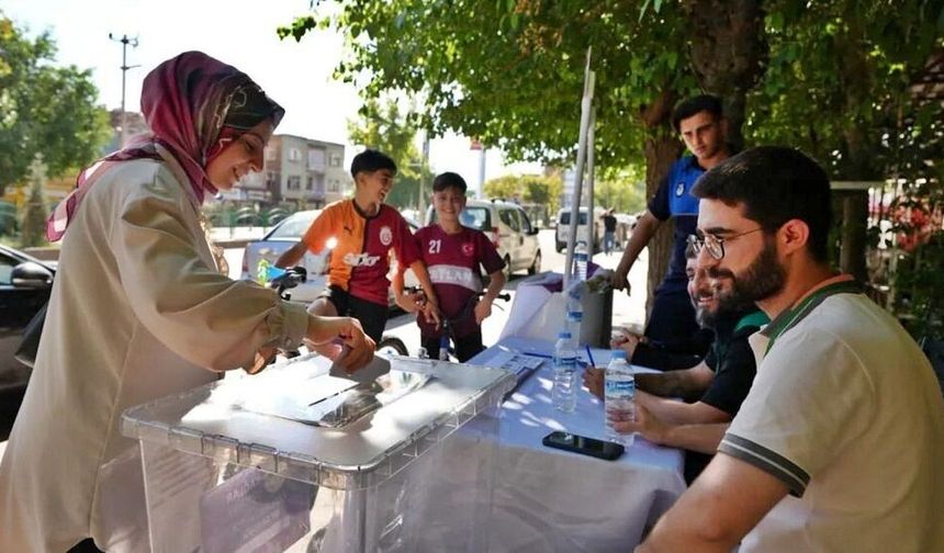 Diyarbakır'daki 2 mahallede sandıklar kuruldu: 15 proje seçilecek