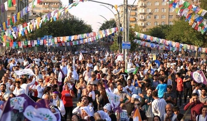 DEM Parti Diyarbakır’da miting yapacak: Sahne alacak sanatçılar belli oldu!