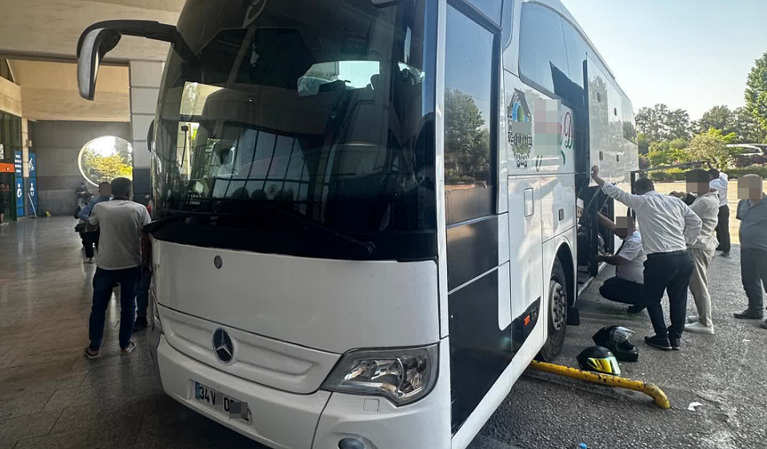 Diyarbakır otobüsü geç kaldı, yolcular isyan etti: Muavinin yanıtı pes dedirtti!