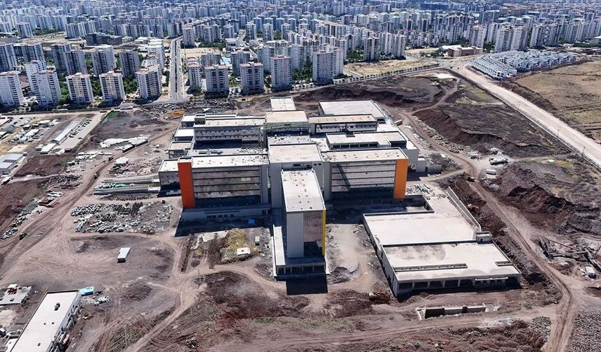 Diyarbakır Şehir Hastanesi inşaatına tepki: “Uyuyamıyoruz!”