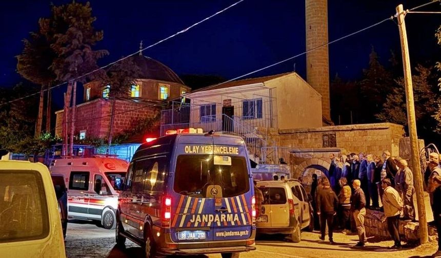 Kayseri'de cami cemaatine bıçaklı saldırı: Ölüler var!