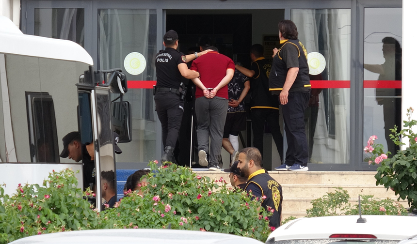 Ahtapotun kolları Diyarbakır’a da ulaştı: 24 şüpheli tutuklandı!