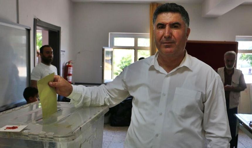Narin’in köyünde yeni muhtar belli oldu: İşte Salim Güran sözleri!