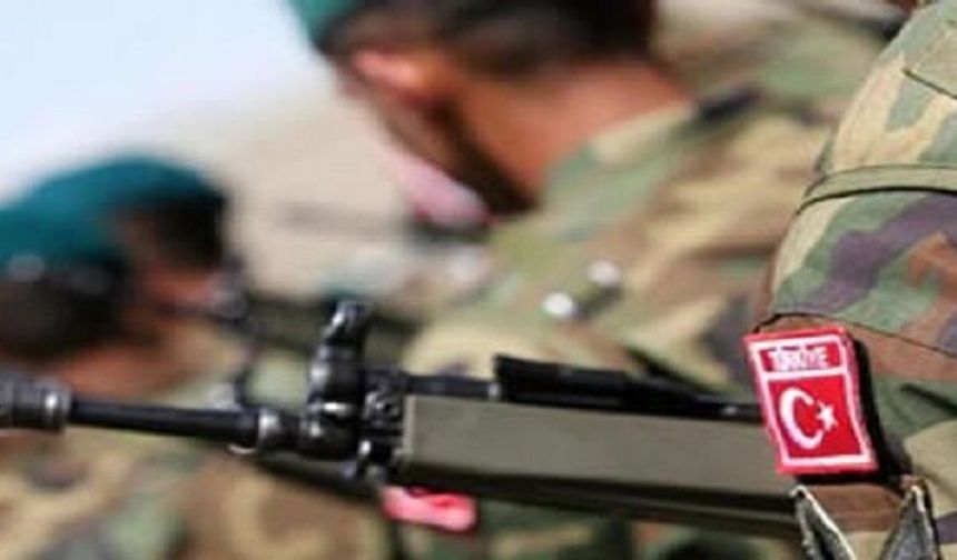 Nöbet görevindeki asker ölü bulundu!