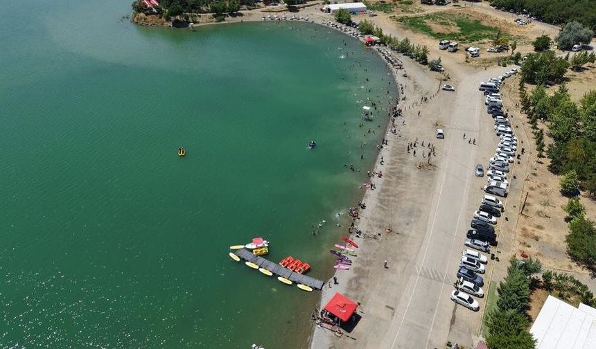 Bölgenin ‘gizli denizi’: Diyarbakırlı tatilcilerin rotası oldu!