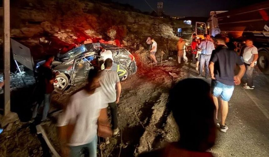 Katliam gibi kaza: Çok sayıda ölü ve yaralı var!