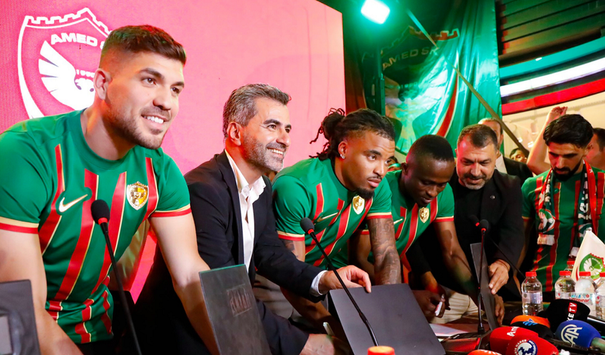 Amedspor’un imza töreninde "futbolcu kaçırılıyordu" olayının görüntüsü çıktı!