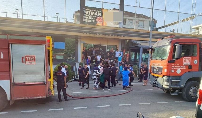 Batman’da spor salonunda yangın: Ölü ve yaralılar var!