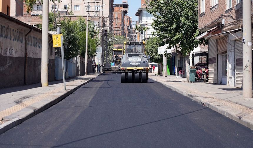 Diyarbakır’da Bağlar’da yollar yenilendi: “50 senedir ilk defa…”