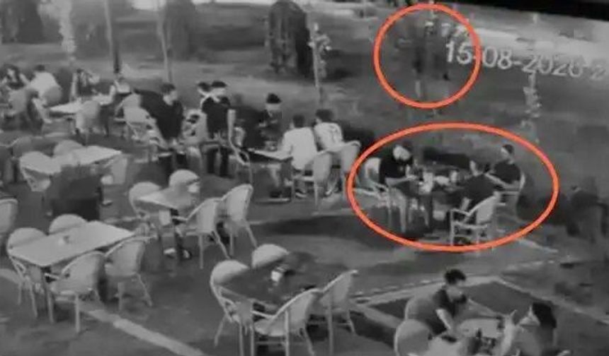 Diyarbakır’daki AVM’de pusu: Kafede bir kişi silahla vurdu!