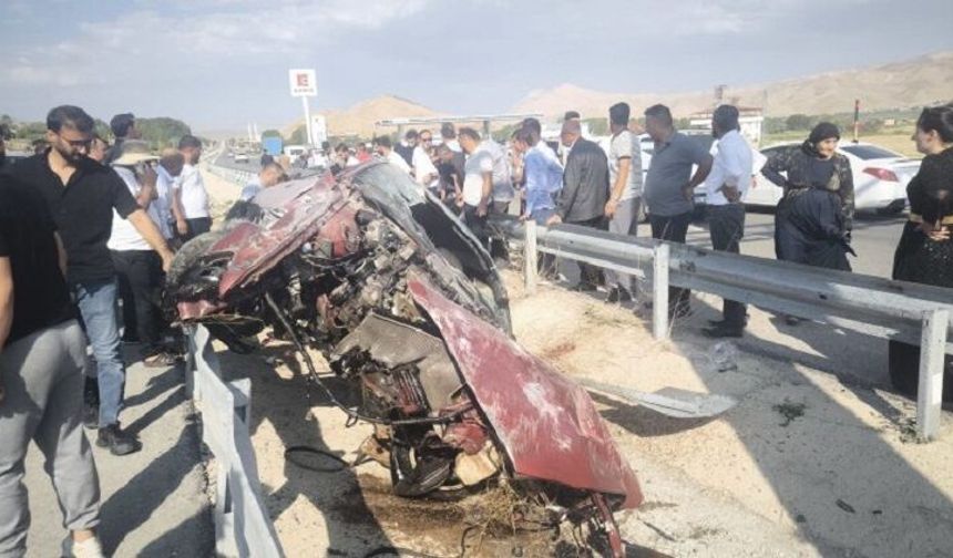 Düğün dönüşü kaza: Ölü ve yaralılar var