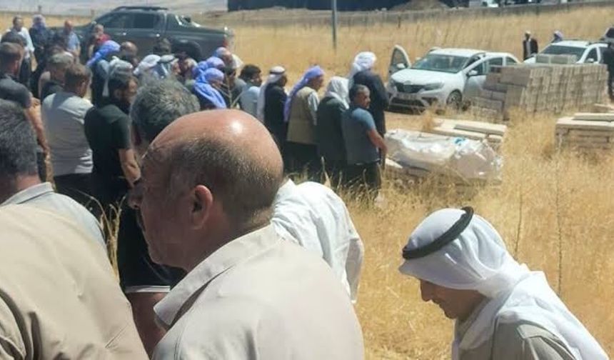 Kazada hayatını kaybeden işçiler Mardin ve Siverek'te defnedildi