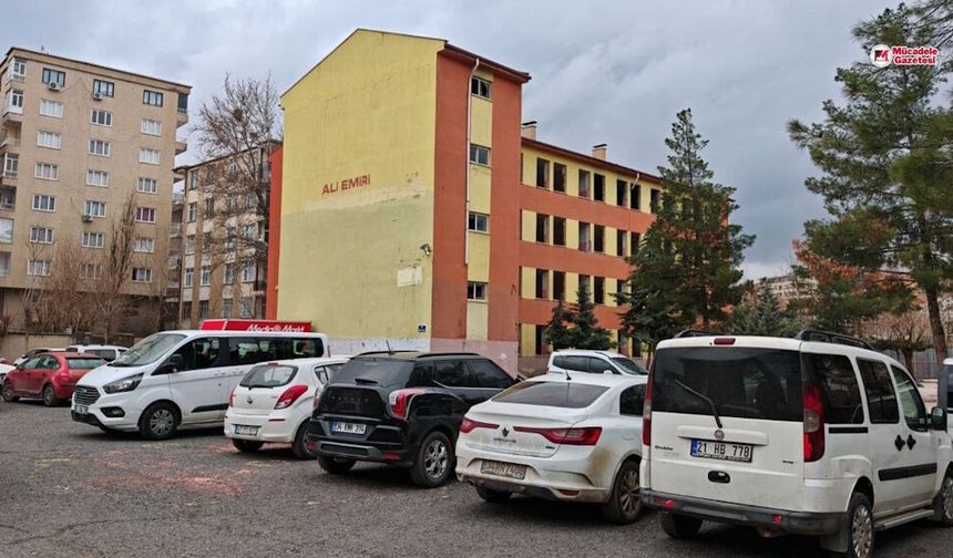 Diyarbakır'da okuldu, otopark oldu: Vekilden tepki!