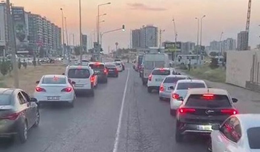 Diyarbakır’da sürücülerden örnek davranış!