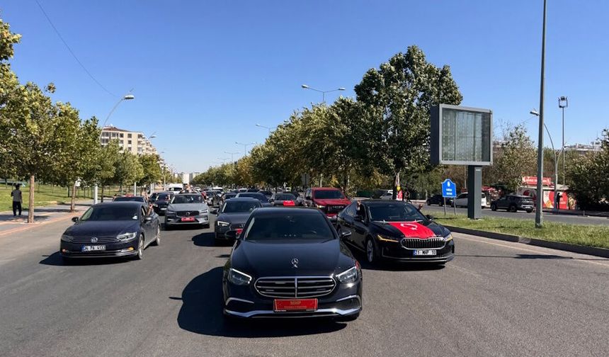 MHP Diyarbakır’da yeni dönem: Yüzlerce araç konvoy yaptı!