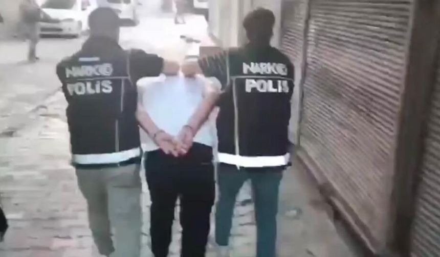 Diyarbakır'daki sokak satıcılarına darbe!