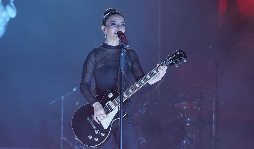 Diyarbakır, festivale rock ile veda etti: Fatma Turgut sahne aldı