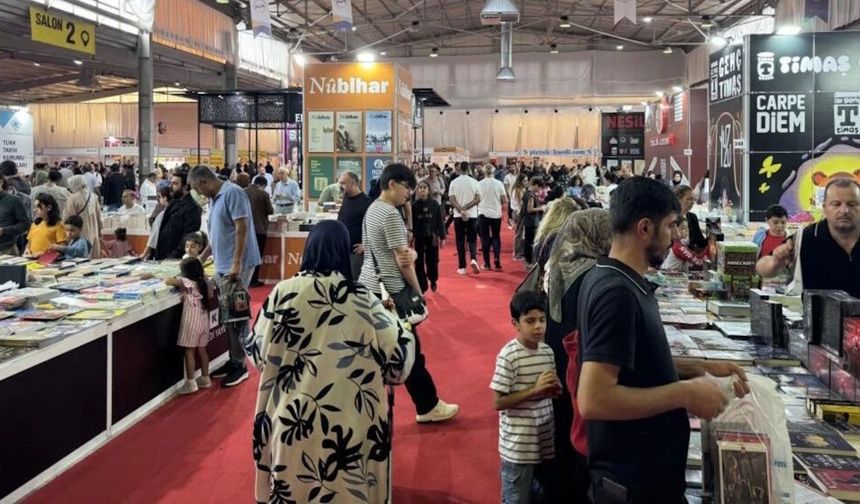 Diyarbakır Kitap Fuarı'nda final günü: Gençlerden yoğun ilgi