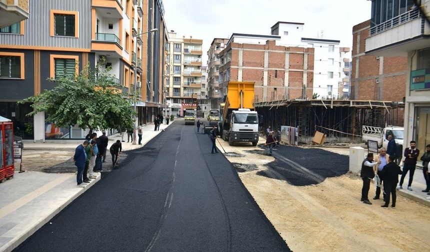 Diyarbakır’daki cadde asfaltlandı: Kaldırım da yenilenecek!