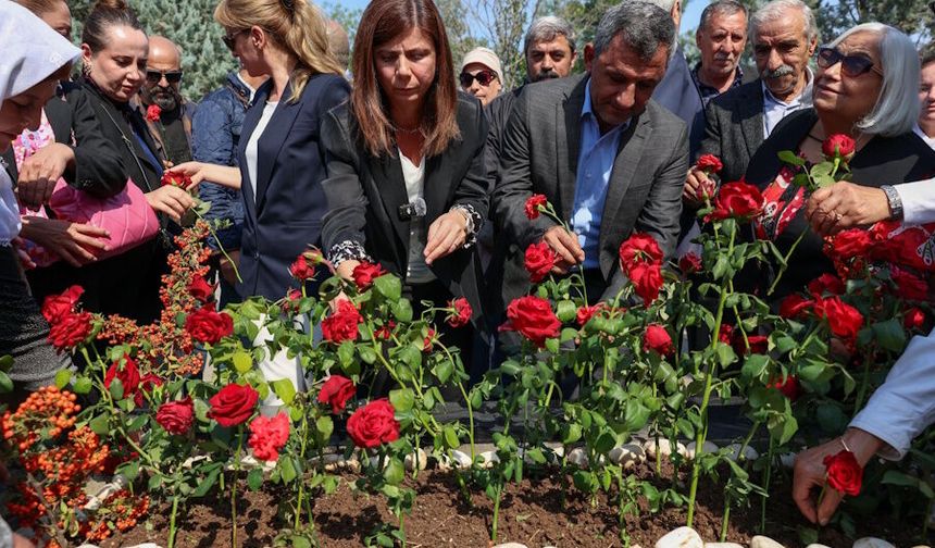 Mehmed Uzun Diyarbakır’da anılıyor