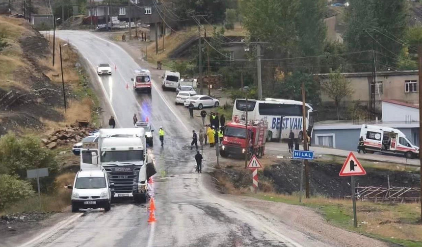 Şırnak’ta otobüs ve TIR çarpıştı: Çok sayıda yaralı var!