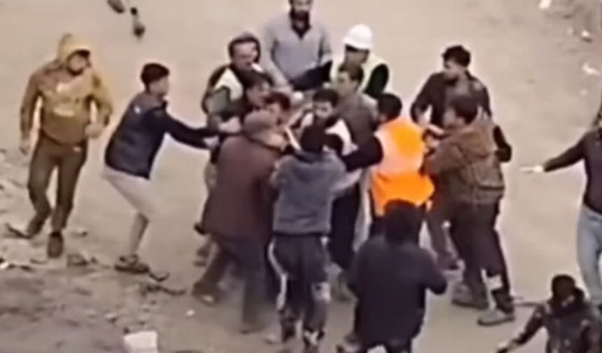 Vanlı işçiler birbirine girdi: Ağır yaralılar var!