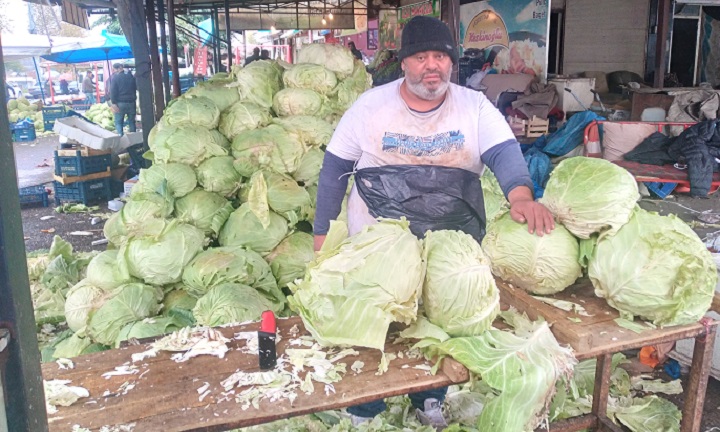 VİDEO- Lahananın kilosu el yakıyor!