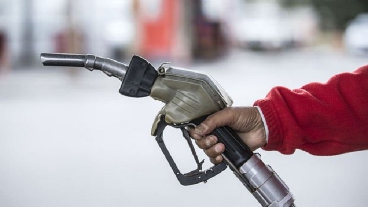 Benzine zam geldi!
