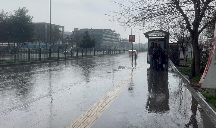 Diyarbakır’da sağanak yağışı etkili oldu