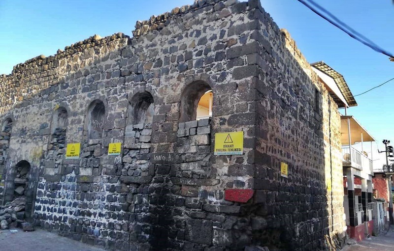 Diyarbakır’daki Süryani Kilisesi onarılmayı bekliyor!